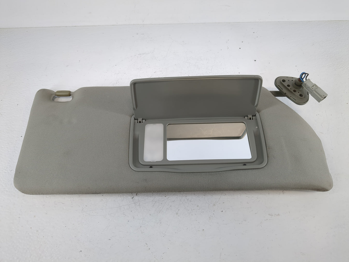 2005 Honda Odyssey Sun Visor Shade Replacement Passenger Right Mirror Fits OEM Used Auto Parts - Oemusedautoparts1.com