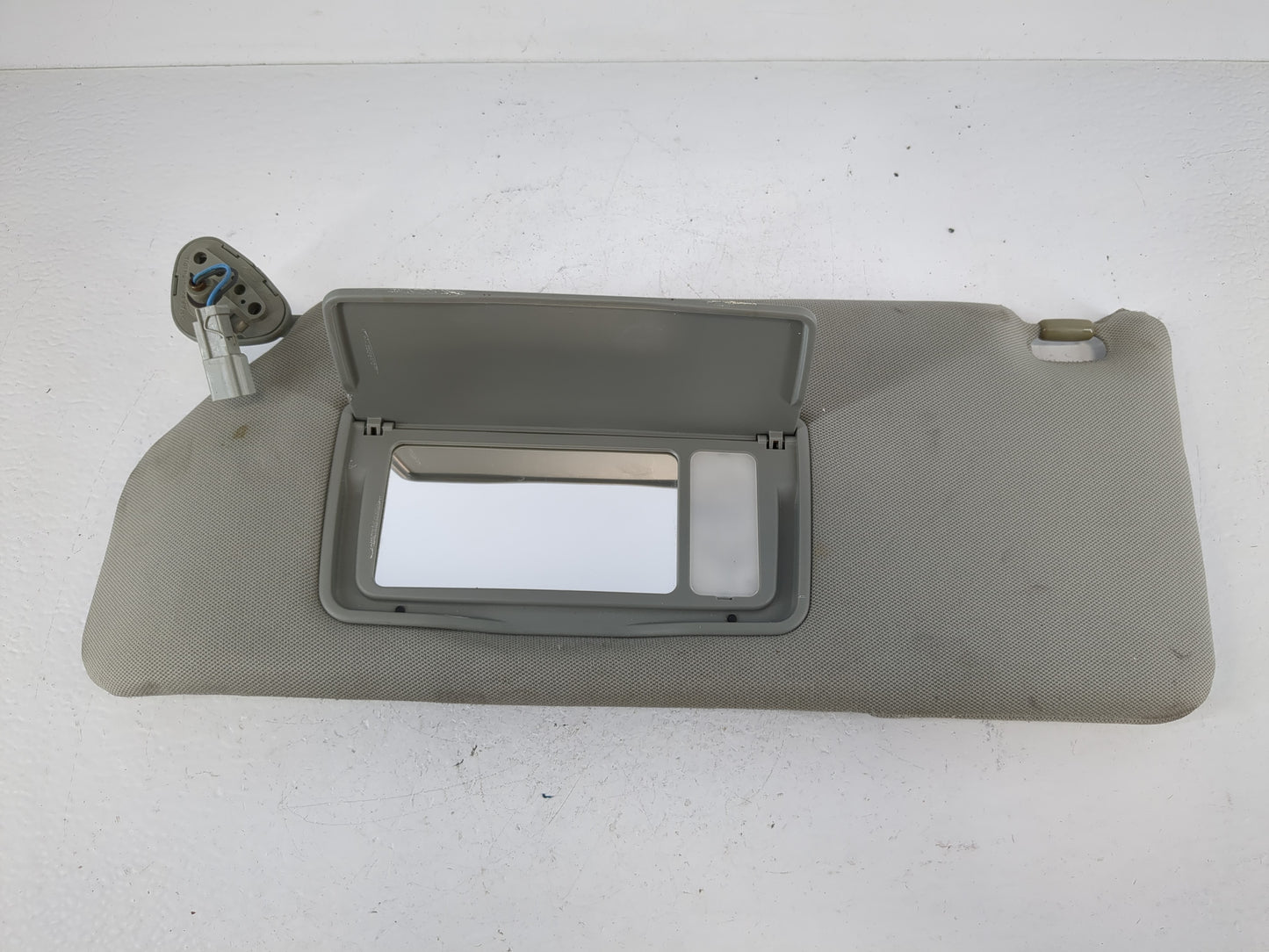 2005 Honda Odyssey Sun Visor Shade Replacement Driver Left Mirror Fits OEM Used Auto Parts - Oemusedautoparts1.com