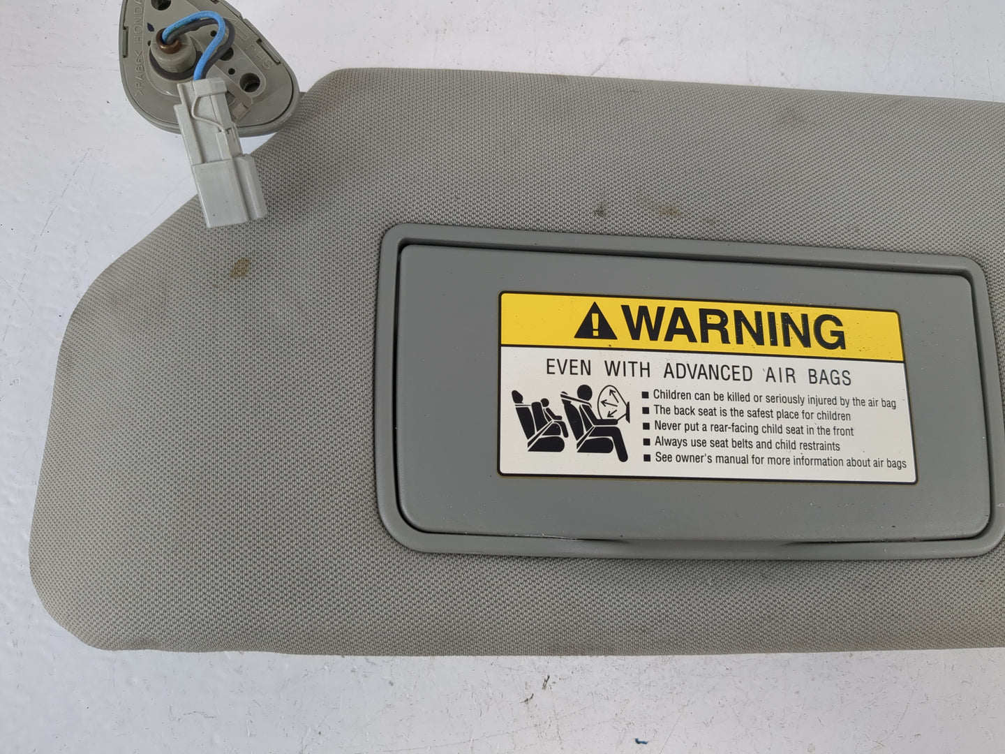2005 Honda Odyssey Sun Visor Shade Replacement Driver Left Mirror Fits OEM Used Auto Parts - Oemusedautoparts1.com