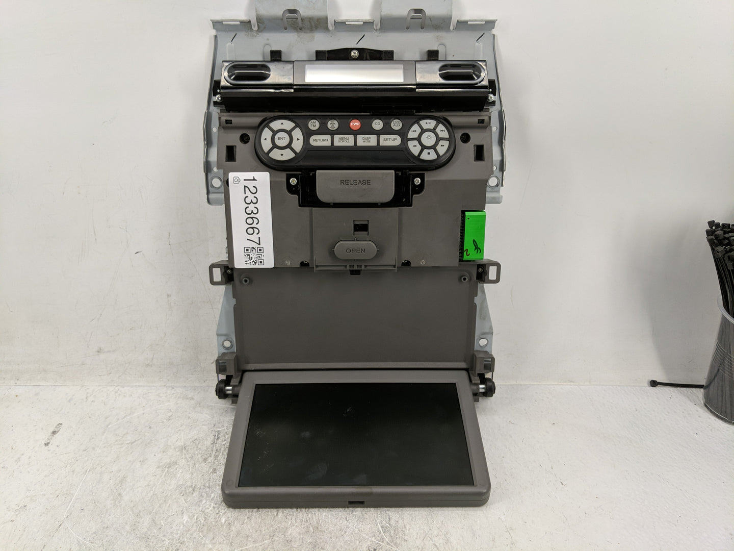 2005 Honda Odyssey Information Display Screen - Oemusedautoparts1.com