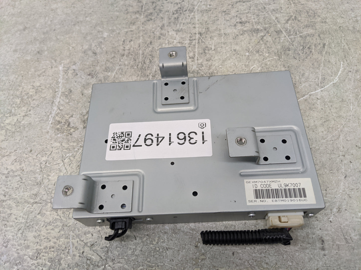 2005-2006 Honda Odyssey Radio AM FM Cd Player Receiver Replacement P/N:39820-SHJ-A011-M1 Fits Fits 2005 2006 OEM Used Auto P