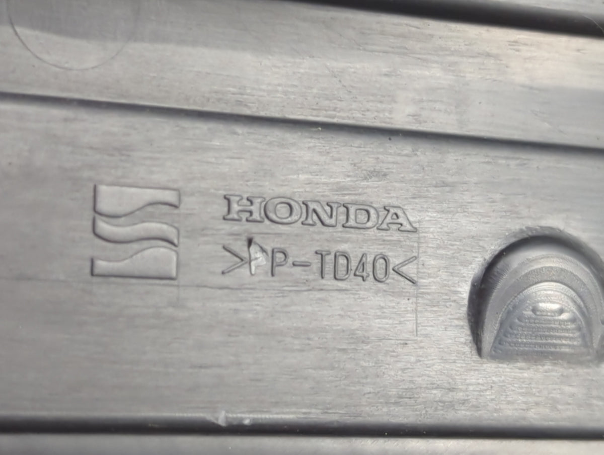 2005 Honda Odyssey Engine Cover - Oemusedautoparts1.com
