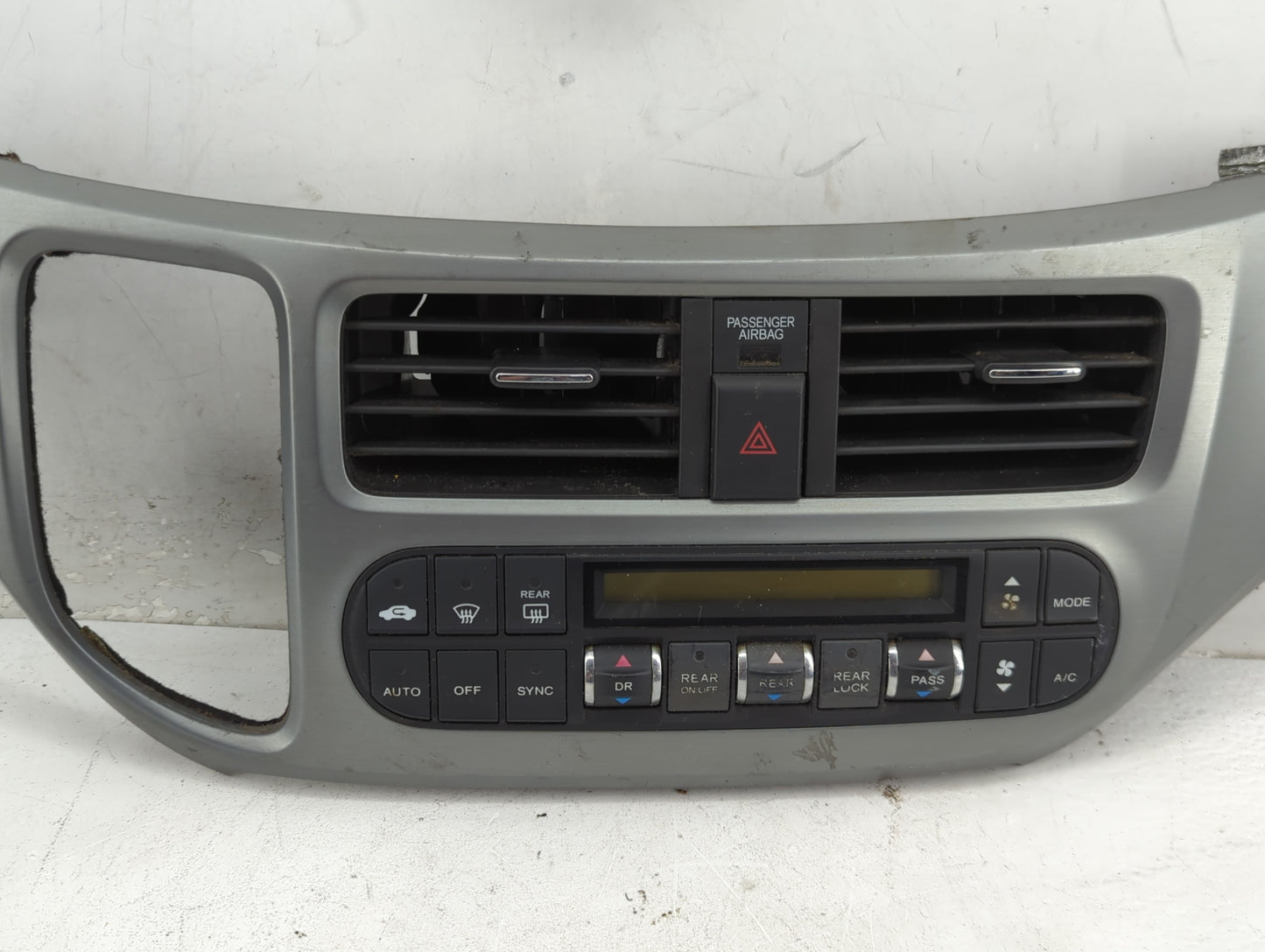 2005-2007 Honda Odyssey Climate Control Module Temperature AC/Heater Replacement P/N:77250SHJ Fits Fits 2005 2006 2007 OEM U