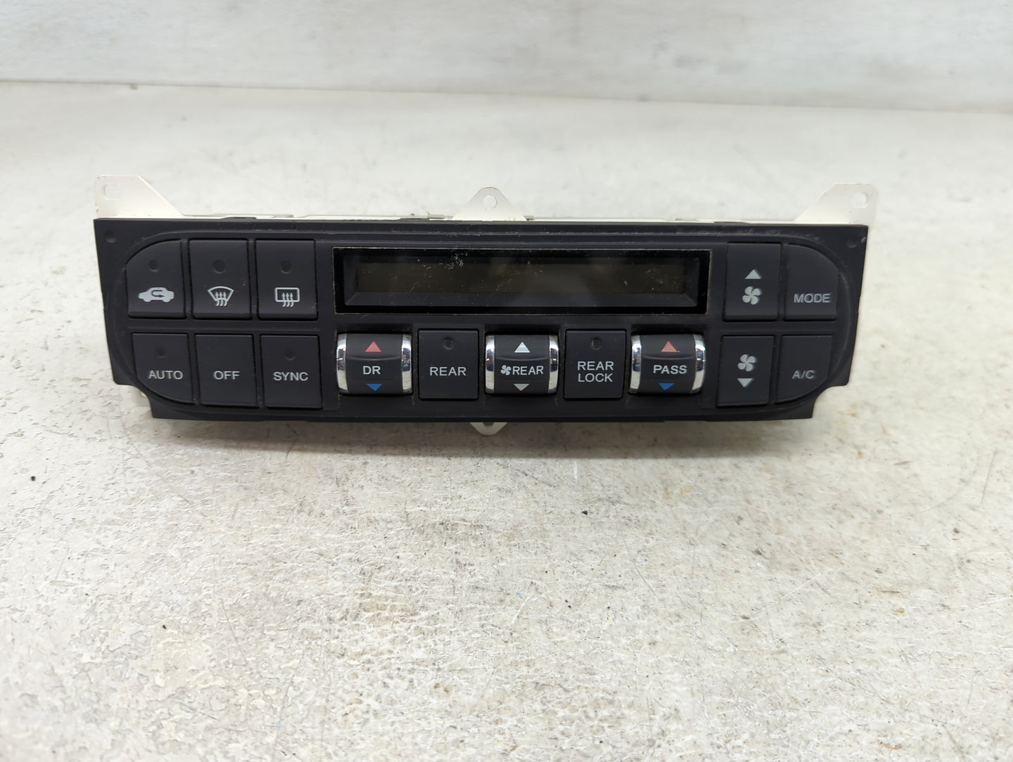 2005-2007 Honda Odyssey Climate Control Module Temperature AC/Heater Replacement P/N:SHJ-A010-A2 Fits Fits 2005 2006 2007 OE