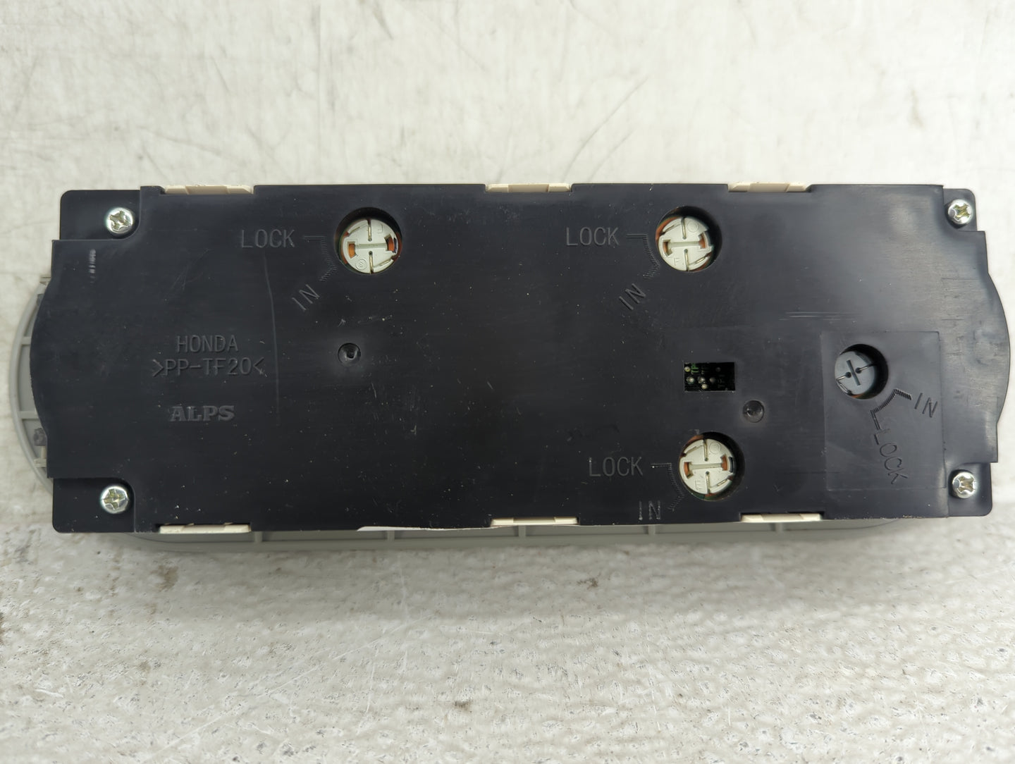 2005-2007 Honda Odyssey Climate Control Module Temperature AC/Heater Replacement Fits Fits 2005 2006 2007 OEM Used Auto Part