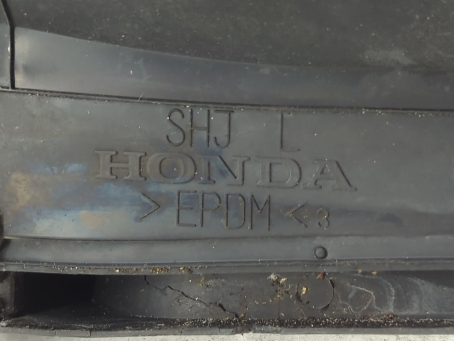 2005-2010 Honda Odyssey Driver Side View Mirror - Left Door Mirror OEM Used - Oemusedautoparts1.com