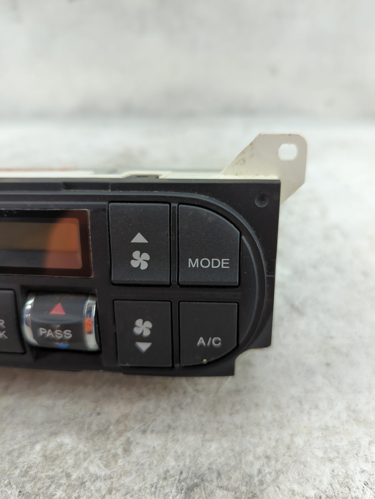 2005-2007 Honda Odyssey Climate Control Module Temperature AC/Heater Replacement P/N:SHJ-A010-A2 Fits Fits 2005 2006 2007 OE