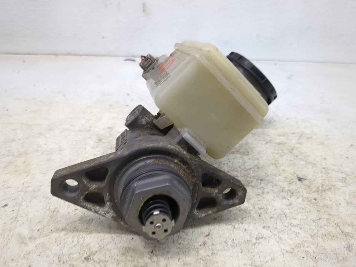 2005-2010 Honda Odyssey Brake Master Cylinder 1512914 - Oemusedautoparts1.com