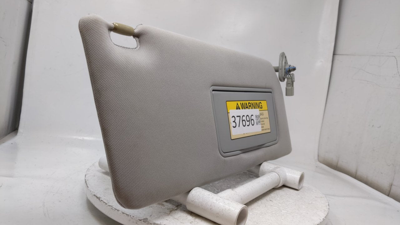 2005 Honda Odyssey Sun Visor Shade Replacement Passenger Right Mirror Fits OEM Used Auto Parts - Oemusedautoparts1.com