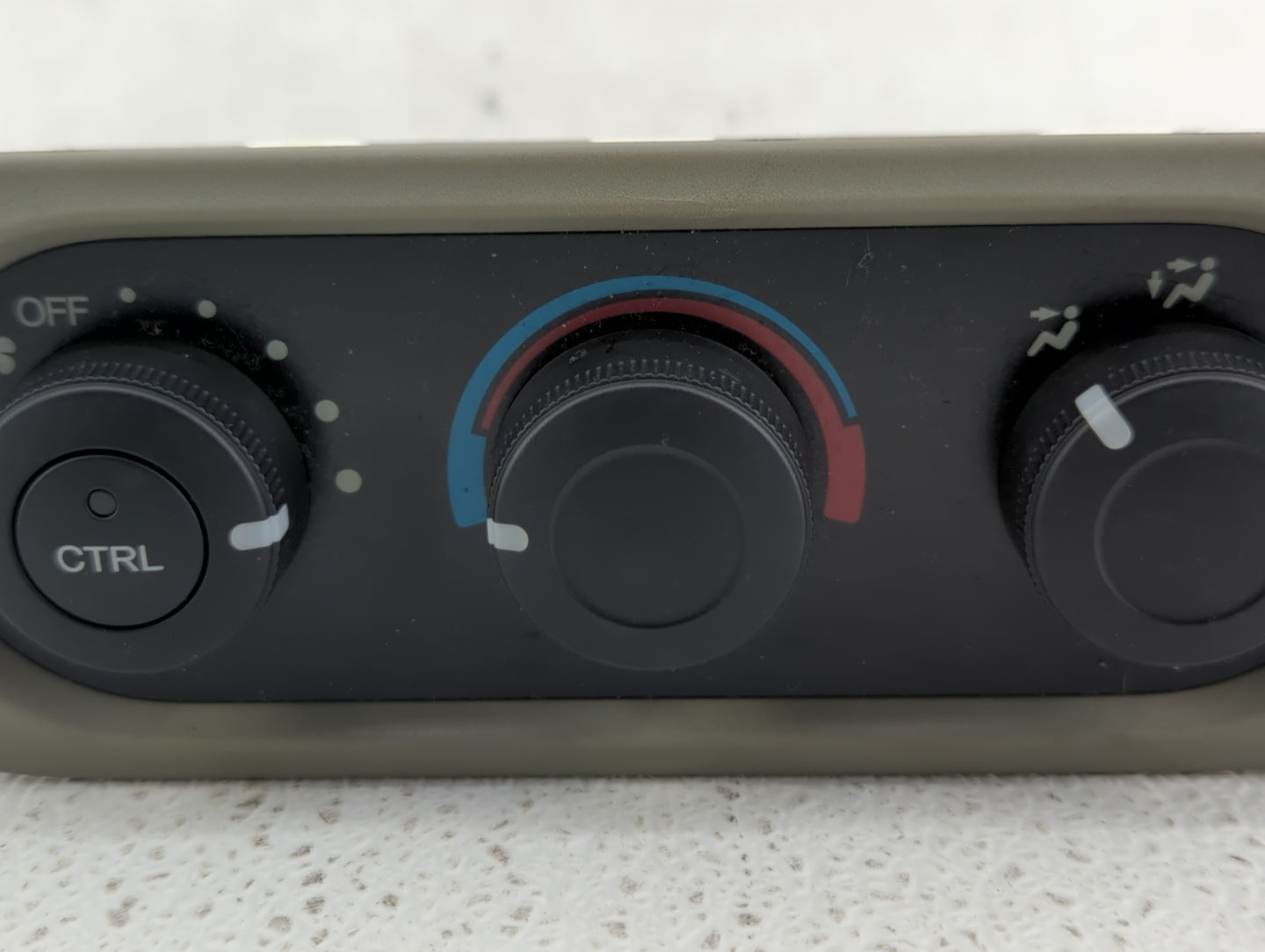 2005-2007 Honda Odyssey Climate Control Module Temperature AC/Heater Replacement Fits Fits 2005 2006 2007 OEM Used Auto Part