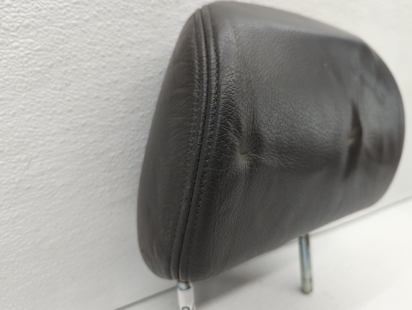2005-2006 Honda Odyssey Headrest Head Rest Rear Seat Dark Grey - Oemusedautoparts1.com