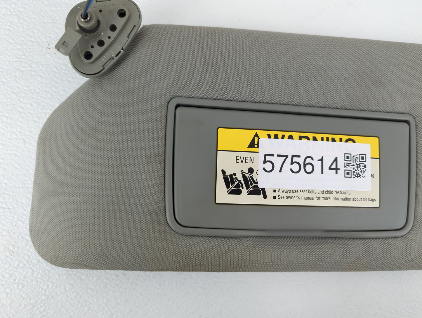 2005 Honda Odyssey Sun Visor Shade Replacement Passenger Right Mirror Fits OEM Used Auto Parts - Oemusedautoparts1.com