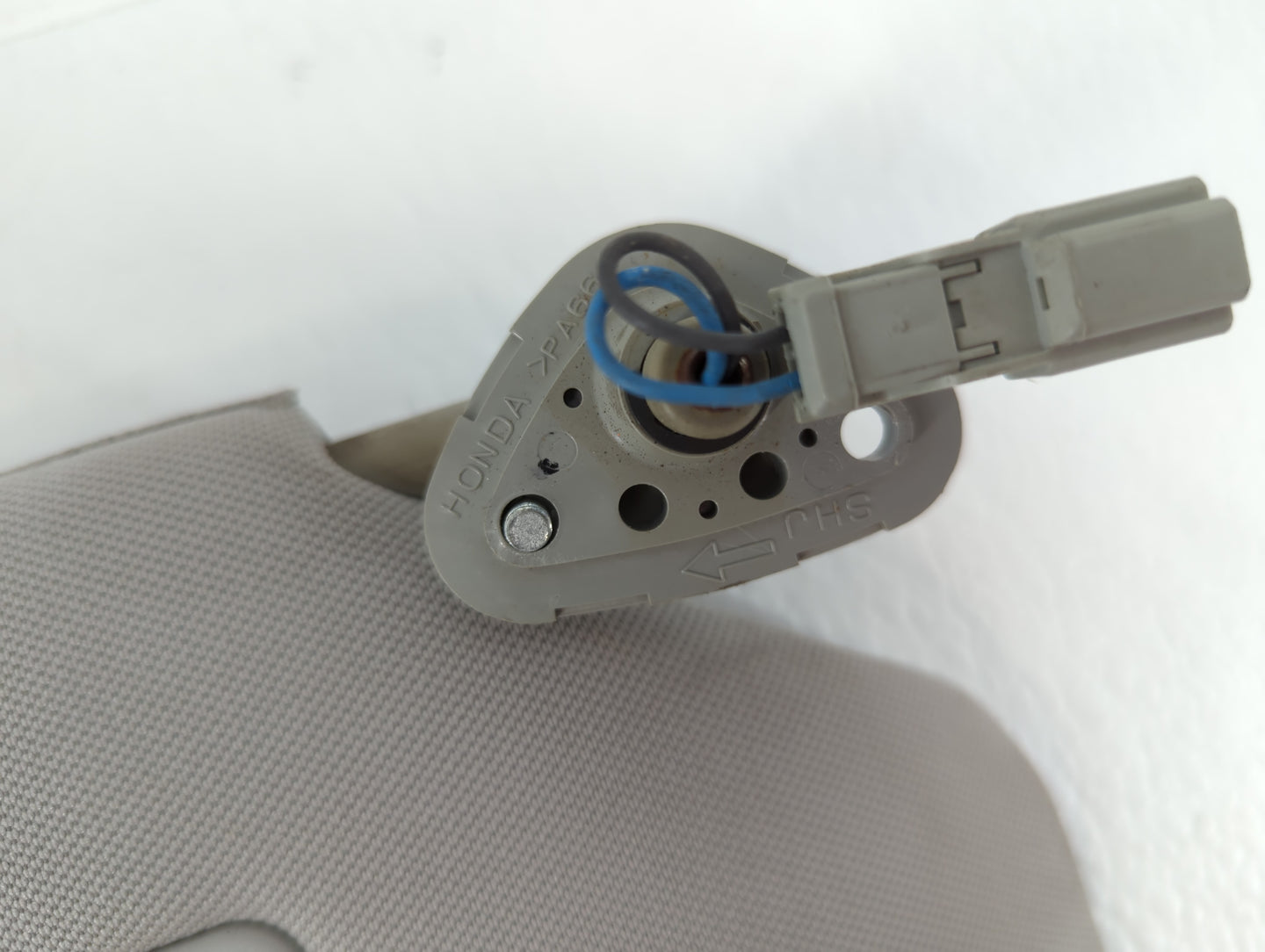 2005 Honda Odyssey Sun Visor Shade Replacement Passenger Right Mirror Fits OEM Used Auto Parts - Oemusedautoparts1.com