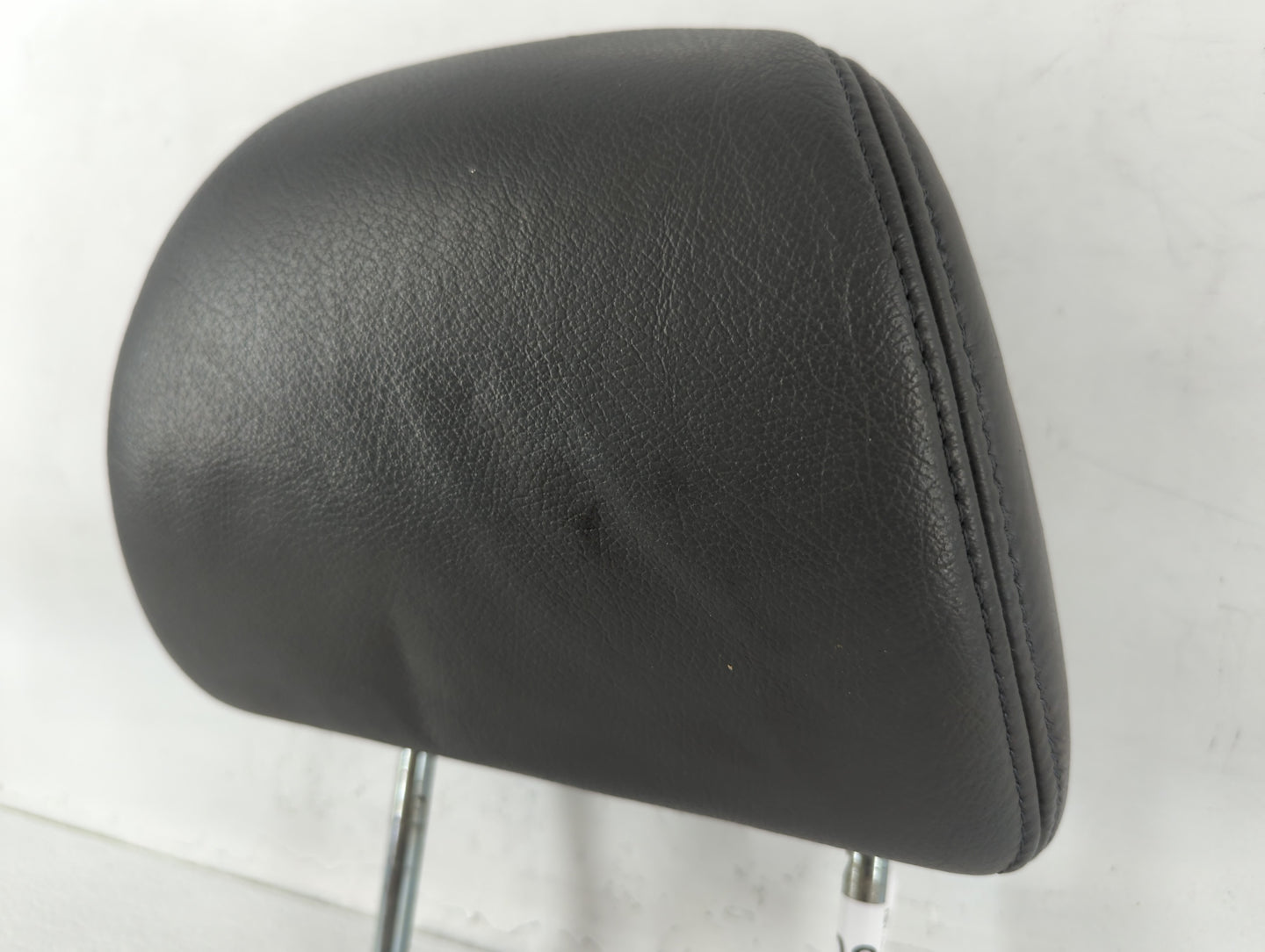 2005-2006 Honda Odyssey Headrest Head Rest Rear Seat Fits Fits 2005 2006 OEM Used Auto Parts - Oemusedautoparts1.com
