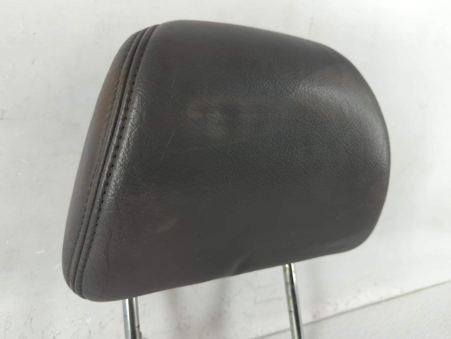 2005-2006 Honda Odyssey Headrest Head Rest Rear Seat Fits Fits 2005 2006 OEM Used Auto Parts - Oemusedautoparts1.com