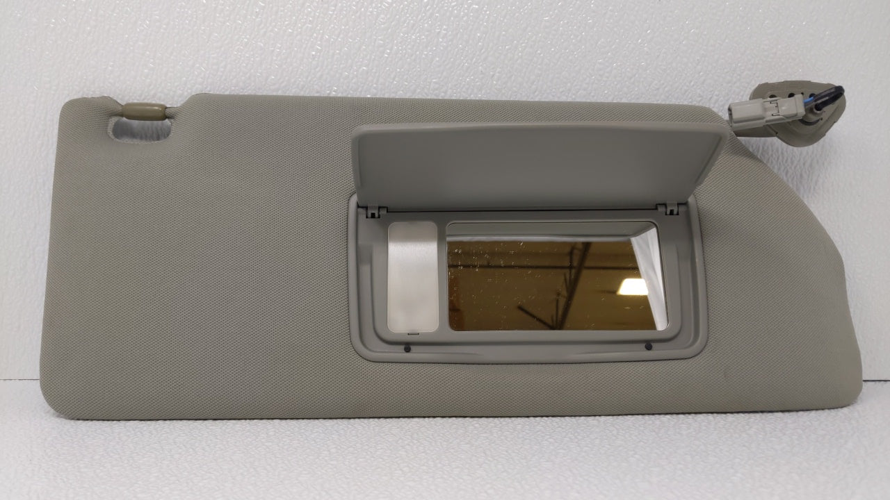 2005 Honda Odyssey Sun Visor Shade Replacement Passenger Right Mirror Fits OEM Used Auto Parts - Oemusedautoparts1.com