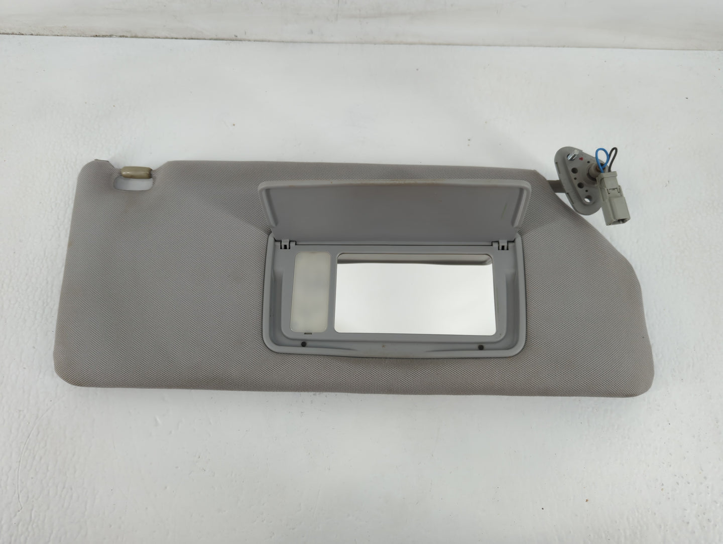 2005 Honda Odyssey Sun Visor Shade Replacement Passenger Right Mirror Fits OEM Used Auto Parts - Oemusedautoparts1.com
