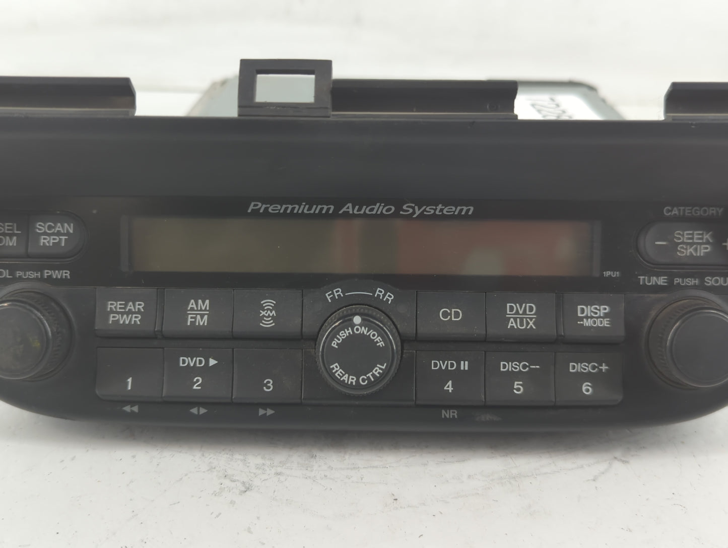 2005-2010 Honda Odyssey Radio AM FM Cd Player Receiver Replacement P/N:CR-LH8461Z 39100-SHJ-A900 Fits OEM Used Auto Parts - 
