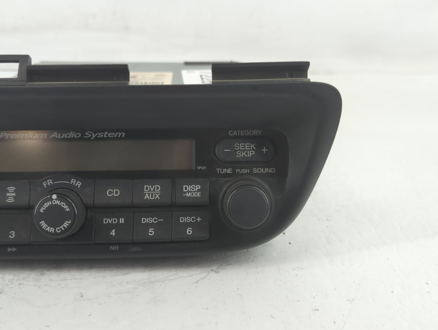 2005-2010 Honda Odyssey Radio AM FM Cd Player Receiver Replacement P/N:CR-LH8461Z 39100-SHJ-A900 Fits OEM Used Auto Parts - 