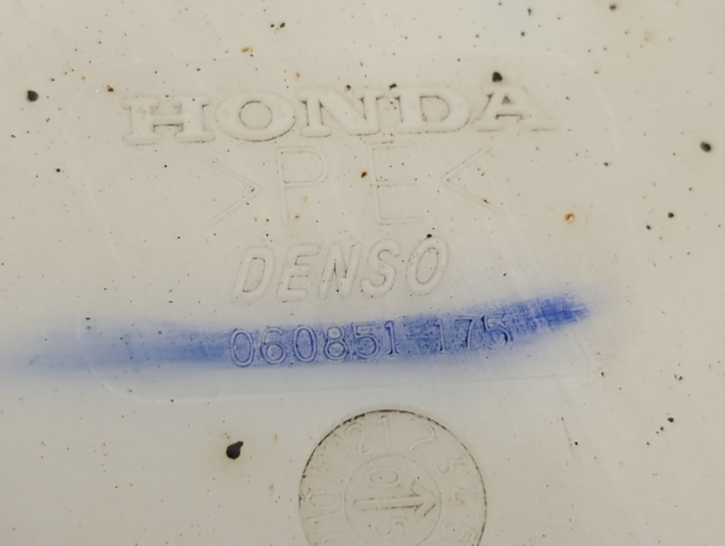 2005-2010 Honda Odyssey Windshield Washer Fluid Reservoir Bottle Oem - Oemusedautoparts1.com