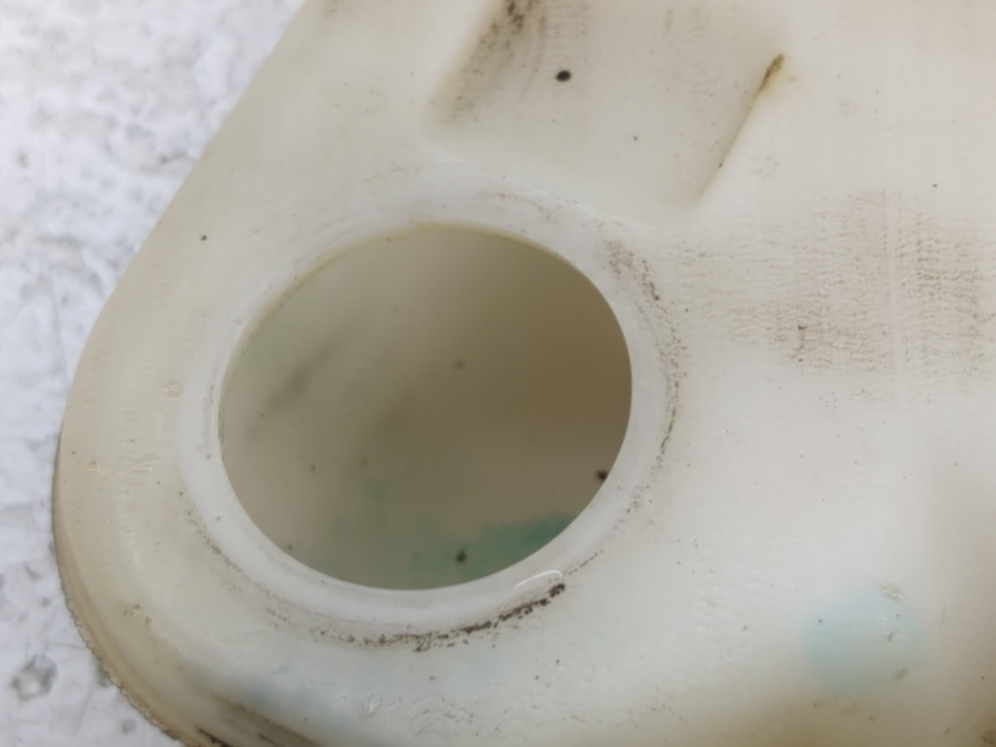2005-2010 Honda Odyssey Windshield Washer Fluid Reservoir Bottle Oem - Oemusedautoparts1.com