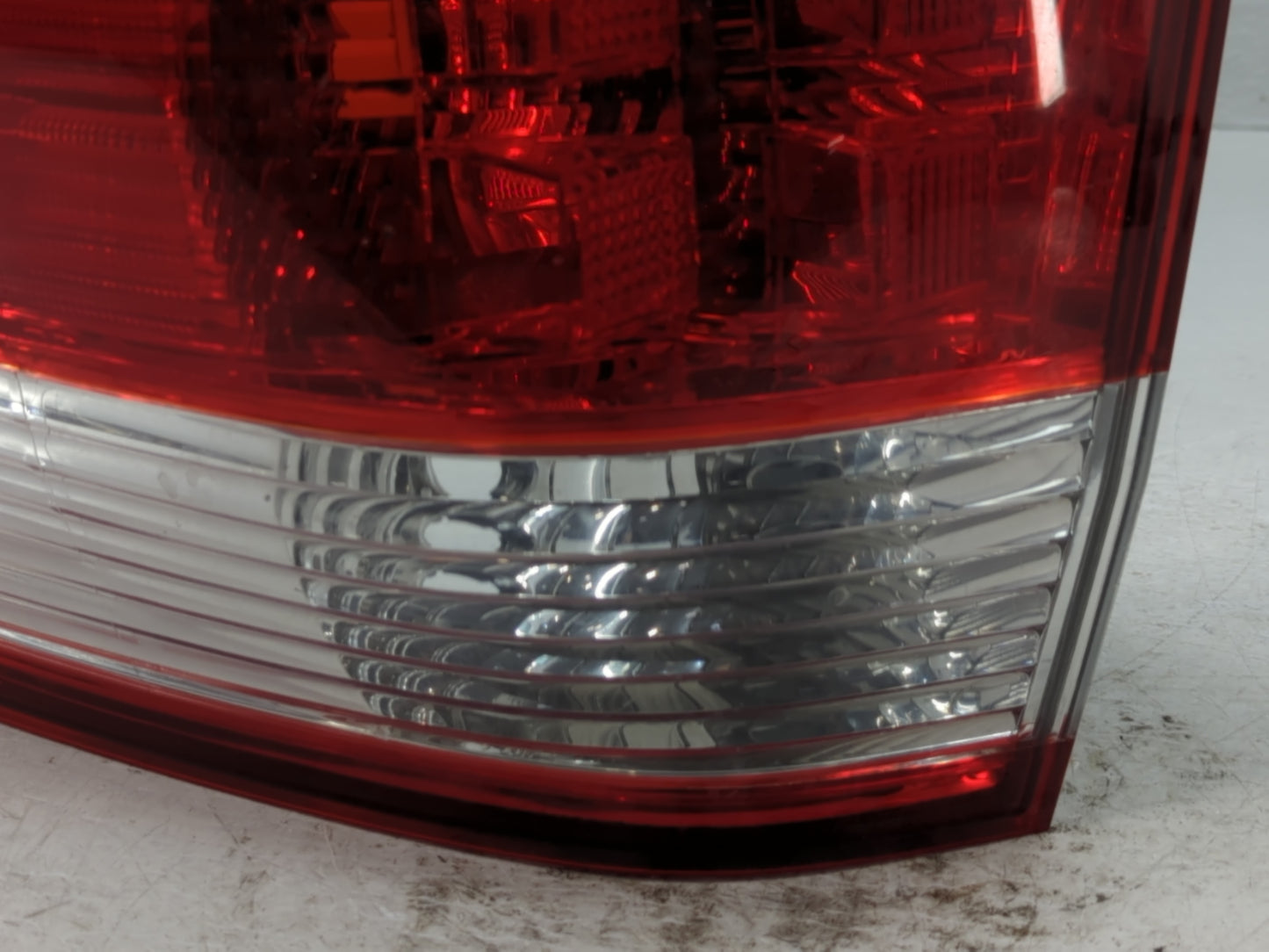 2005-2006 Honda Odyssey Tail Light Assembly Passenger Right OEM Fits Fits 2005 2006 OEM Used Auto Parts - Oemusedautoparts1.