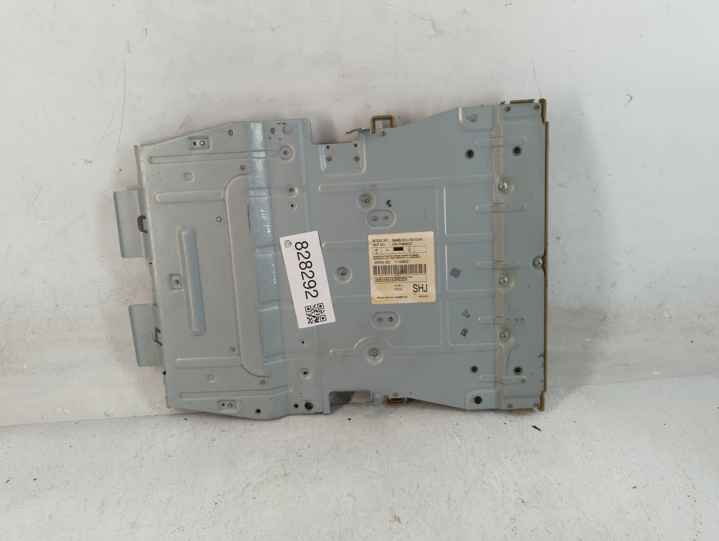 2005-2010 Honda Odyssey Radio AM FM Cd Player Receiver Replacement P/N:39460-SHJ-A010-M1 Fits Fits 2005 2006 2007 2008 2009 
