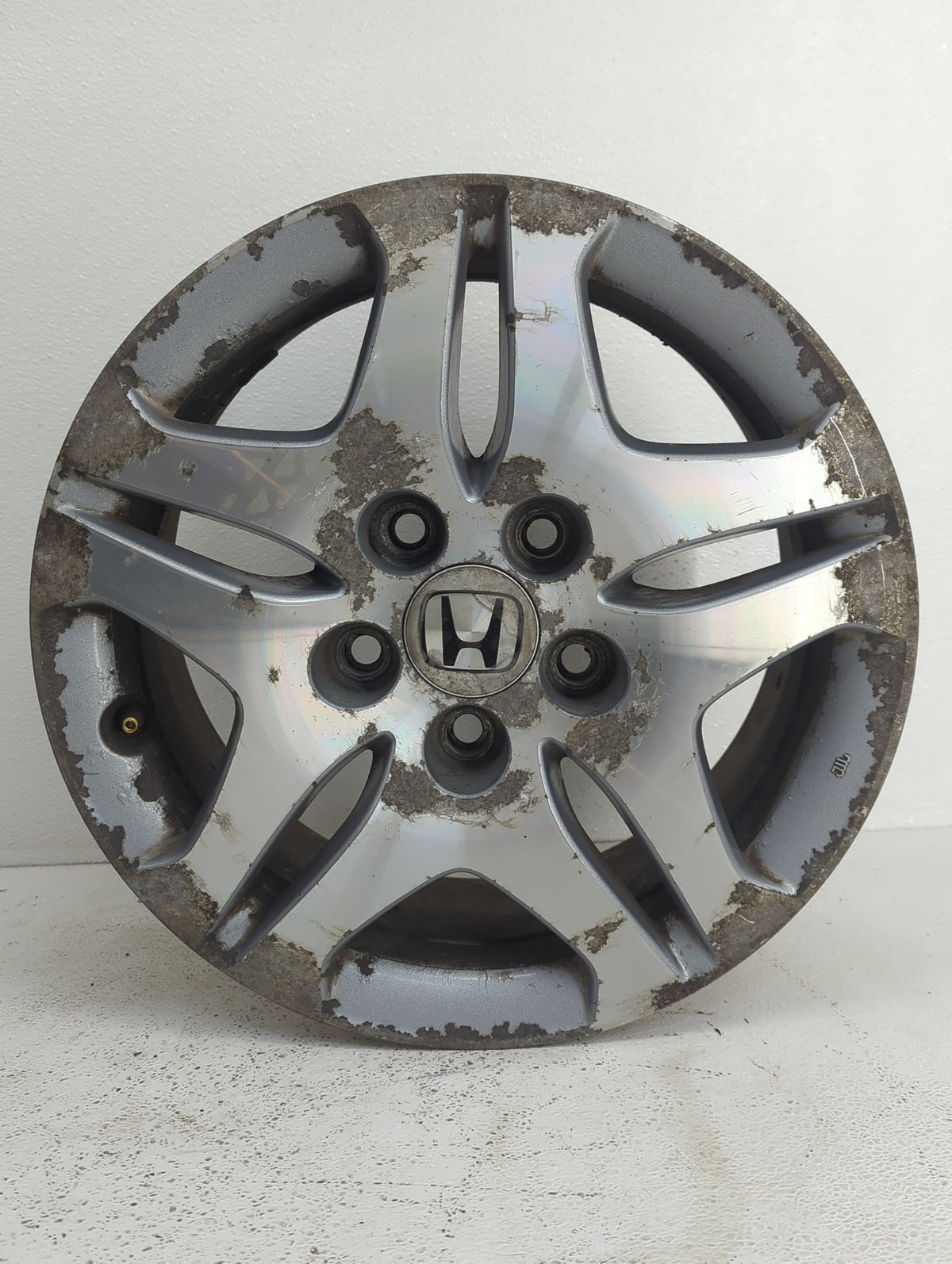 2005-2006 Honda Odyssey Oem Wheel Rim 897094 - Oemusedautoparts1.com