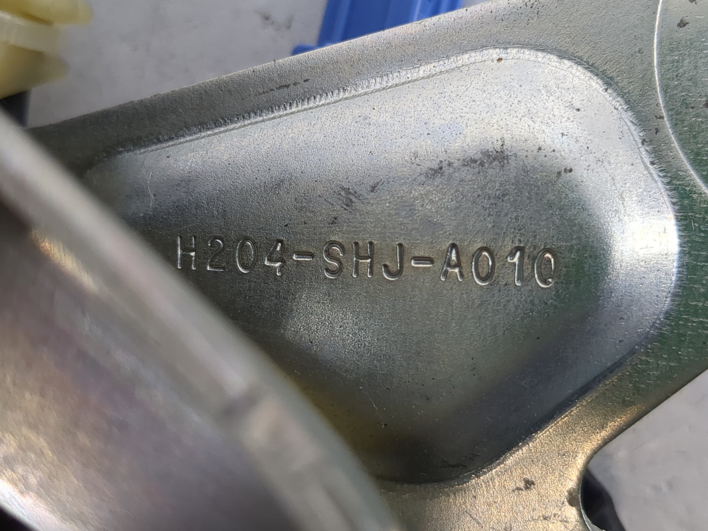 2005 Honda Odyssey Floor Console Assembly Shifter - Oemusedautoparts1.com