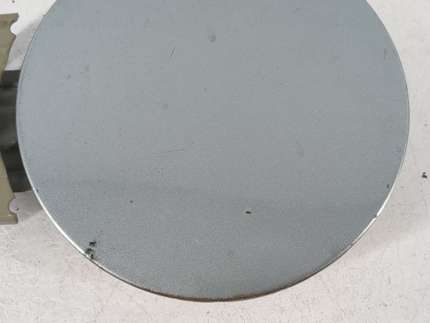 2005 Honda Odyssey Fuel Tank Door Lid Gas Tank - Oemusedautoparts1.com