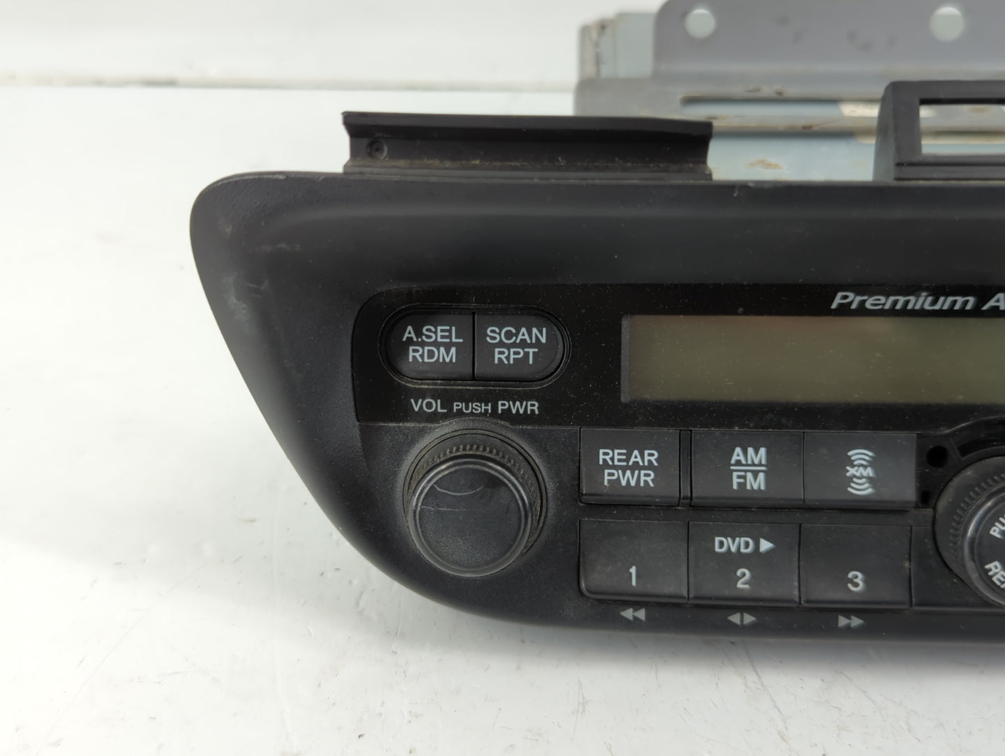 2005-2010 Honda Odyssey Radio AM FM Cd Player Receiver Replacement P/N:39100-SHJ-A900 Fits OEM Used Auto Parts - Oemusedauto