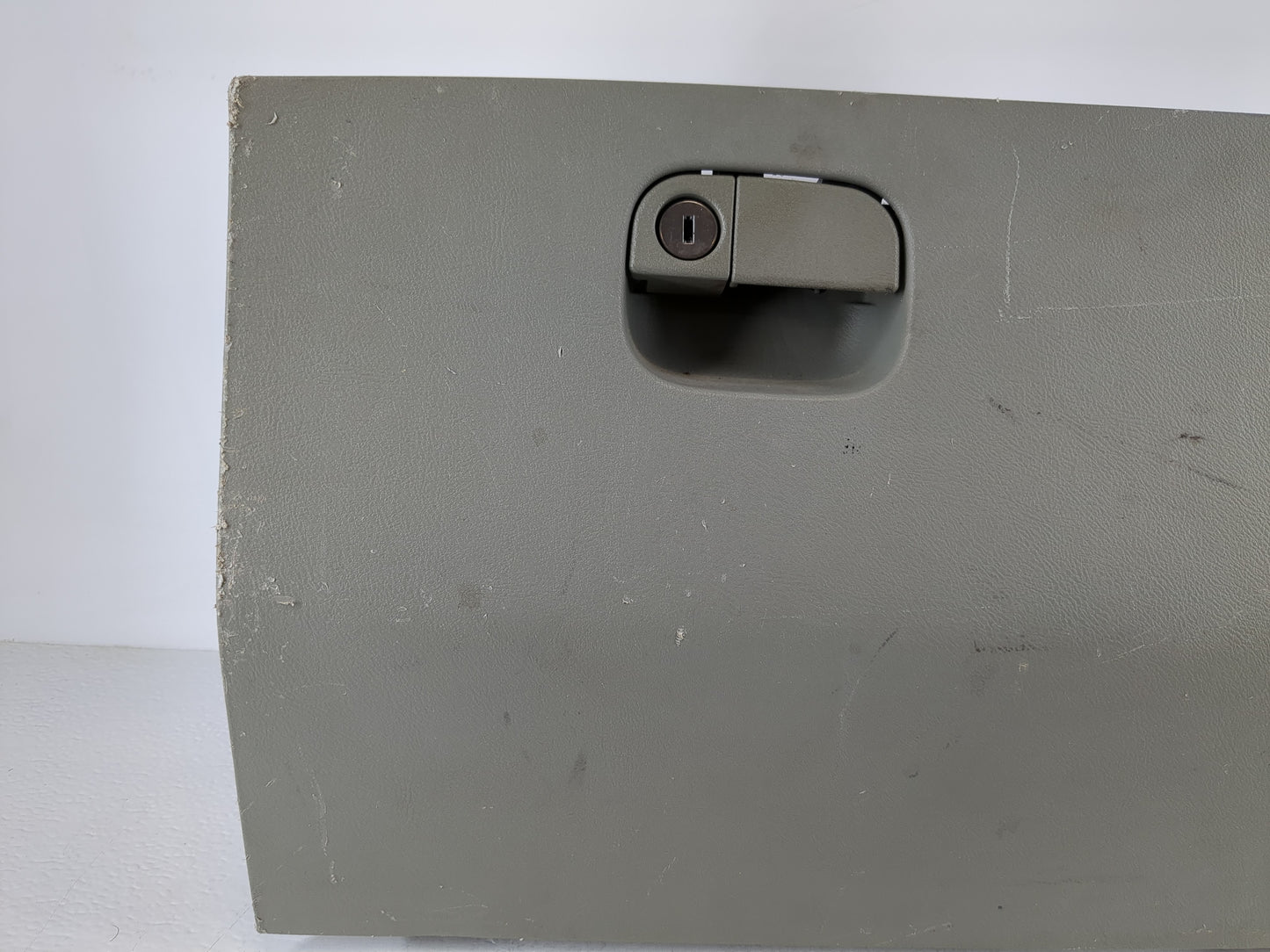 2005 Honda Odyssey Passenger Glove Box Door Storage Compartment - Oemusedautoparts1.com