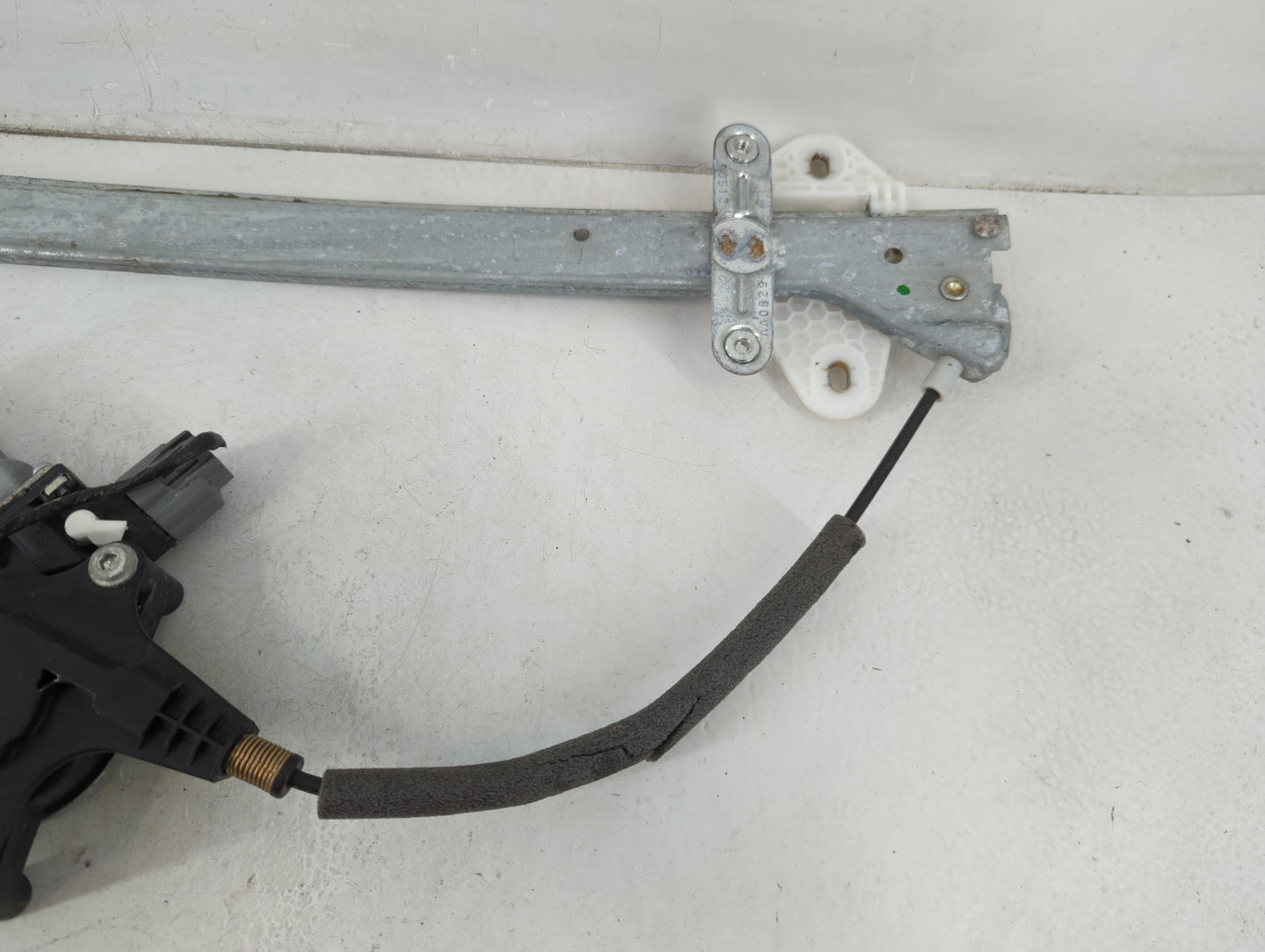 2005-2010 Honda Odyssey Used Window Regulator Passenger Front 967269 - Oemusedautoparts1.com