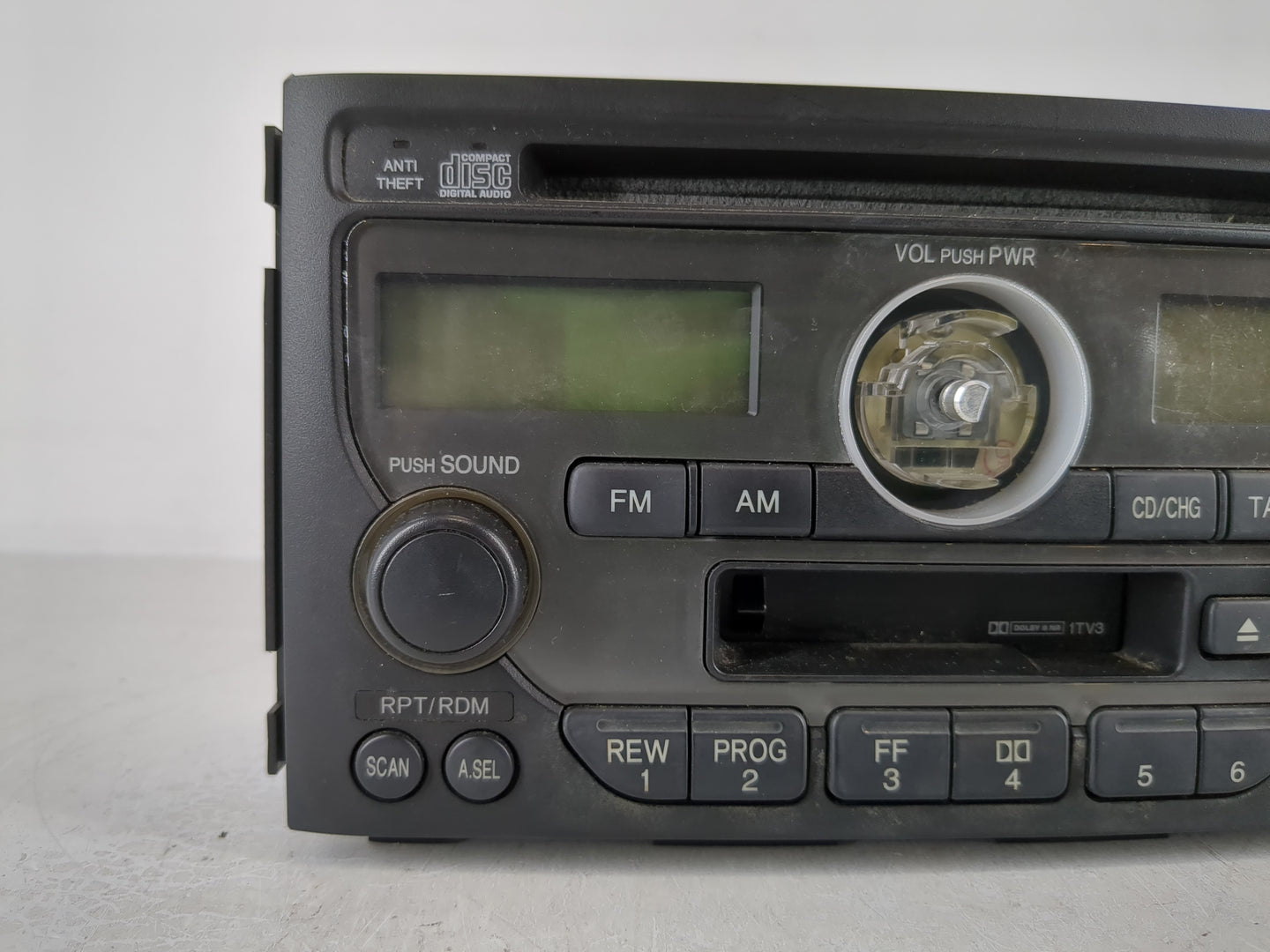 2003-2005 Honda Pilot Radio AM FM Cd Player Receiver Replacement P/N:39100-S9V-A120 Fits Fits 2003 2004 2005 OEM Used Auto P