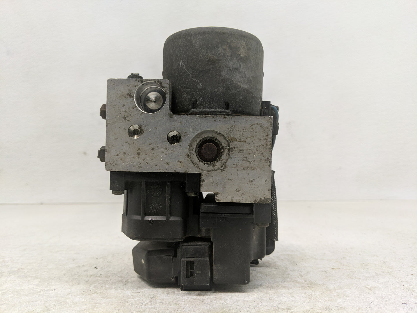 2003-2005 Honda Pilot ABS Pump Control Module Replacement Fits Fits 2003 2004 2005 OEM Used Auto Parts - Oemusedautoparts1.c