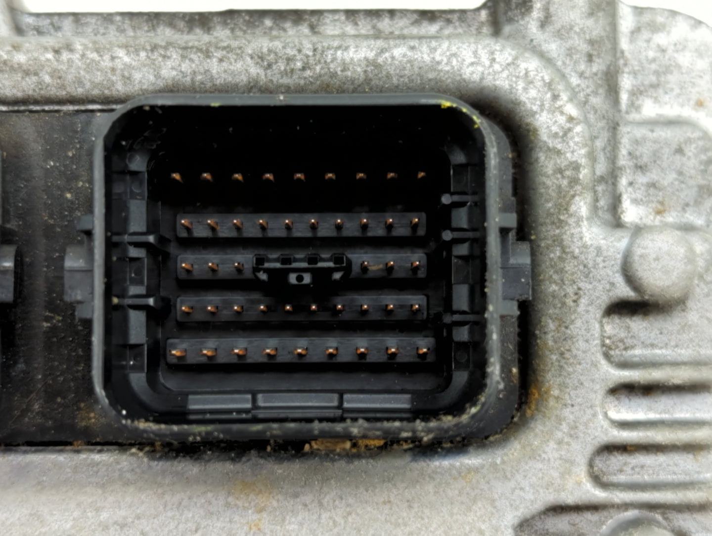 2005 Honda Pilot PCM Engine Control Computer ECU ECM PCU OEM P/N:37820-PVJ-A74 Fits OEM Used Auto Parts - Oemusedautoparts1.