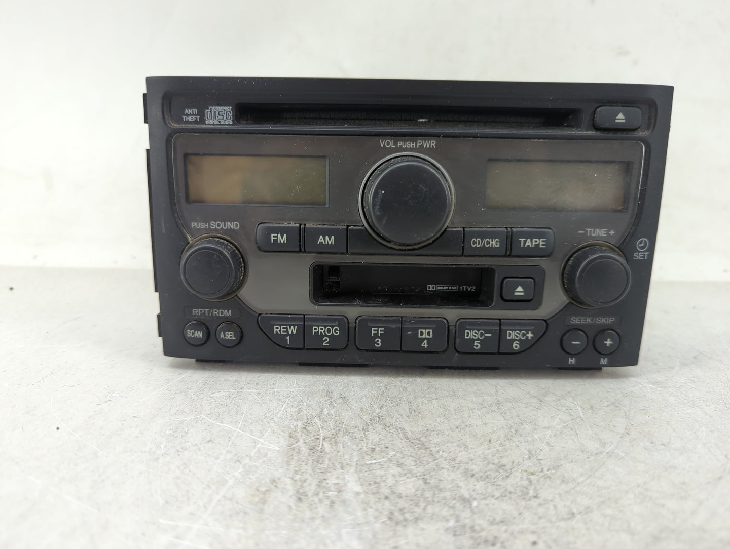 2003-2005 Honda Pilot Radio AM FM Cd Player Receiver Replacement P/N:39100-S9V-A311 Fits Fits 2003 2004 2005 OEM Used Auto P