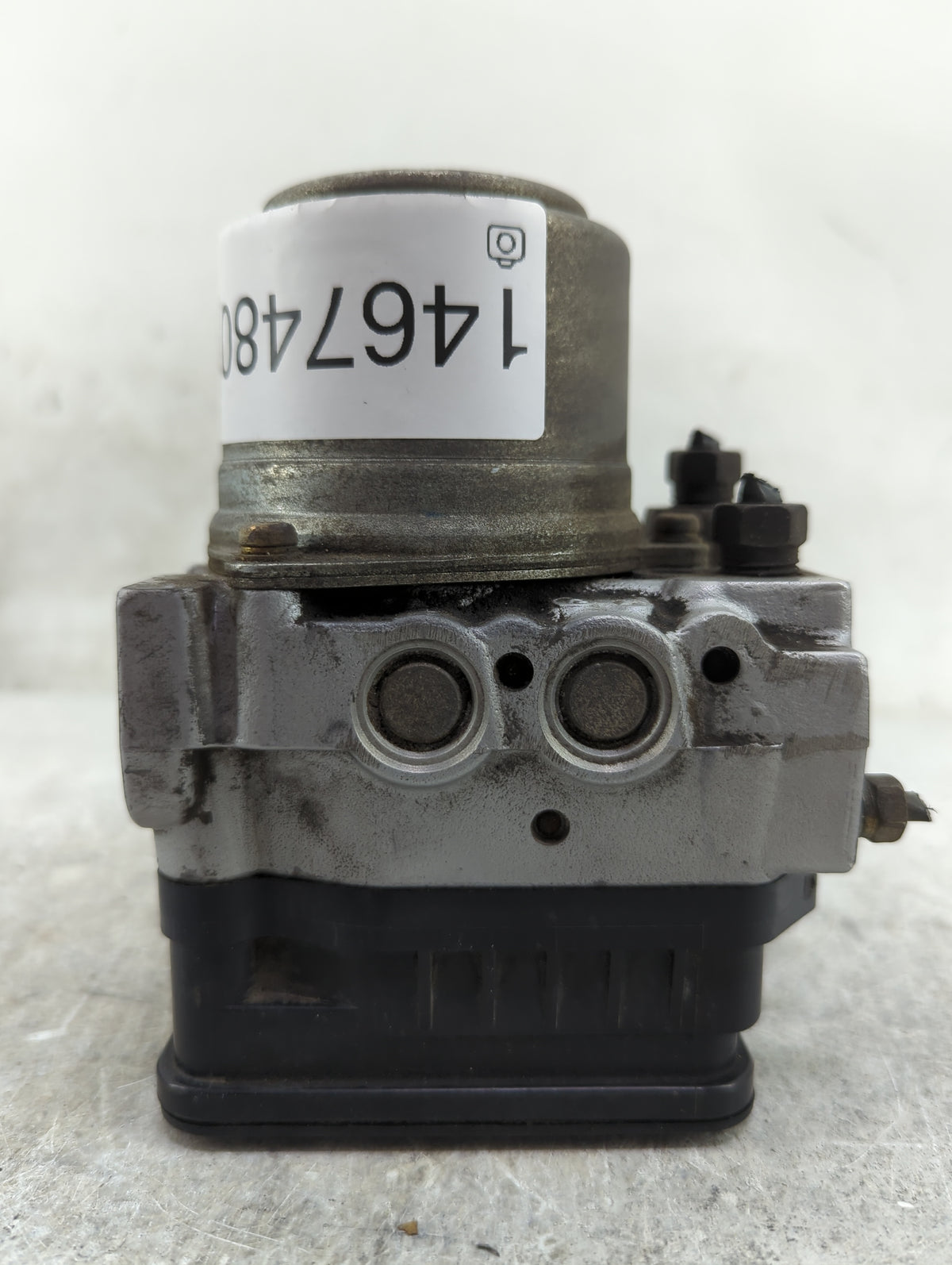 2005 Honda Pilot ABS Pump Control Module Replacement P/N:L05V73896 Fits OEM Used Auto Parts - Oemusedautoparts1.com