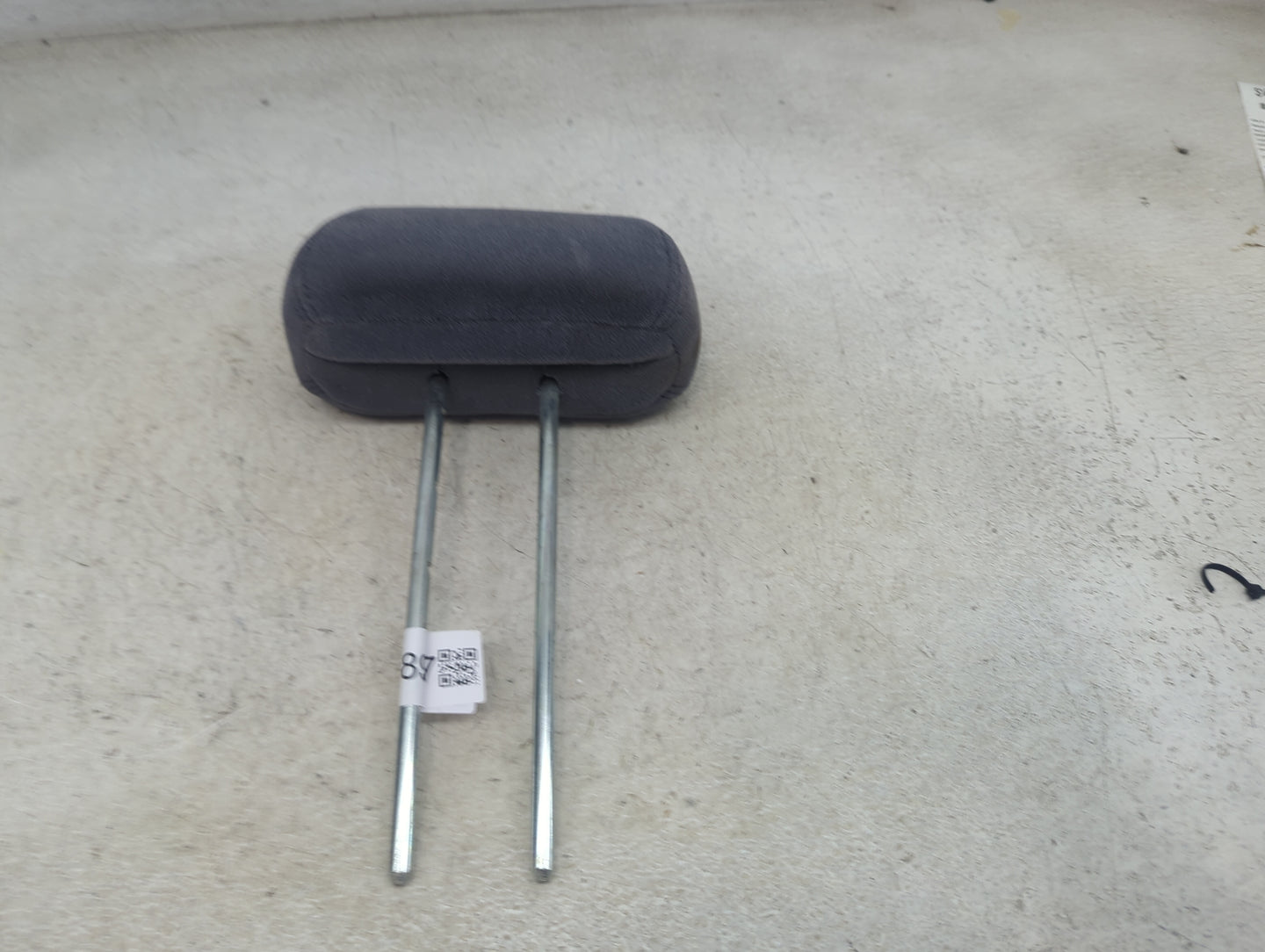 2005 Honda Pilot Headrest Head Rest Front Driver Passenger Seat Fits OEM Used Auto Parts - Oemusedautoparts1.com
