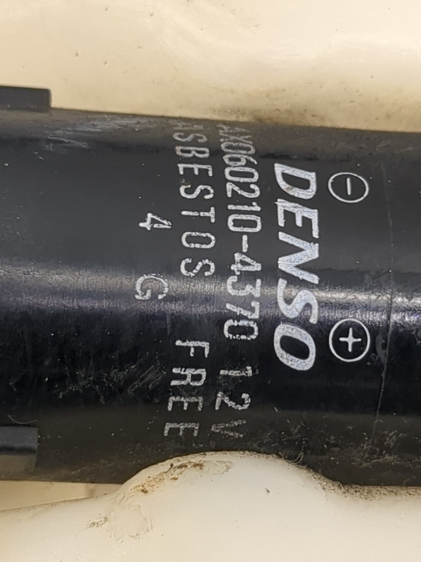 2003-2005 Honda Pilot Windshield Washer Fluid Reservoir Bottle Oem 1473924 - Oemusedautoparts1.com