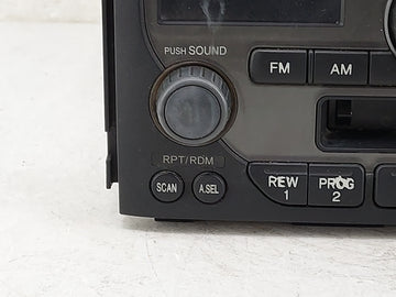 2003-2005 Honda Pilot Radio AM FM Cd Player Receiver Replacement P/N:39100-S9V-A120 CQ-JH8461Z Fits Fits 2003 2004 2005 OEM Used Auto Parts