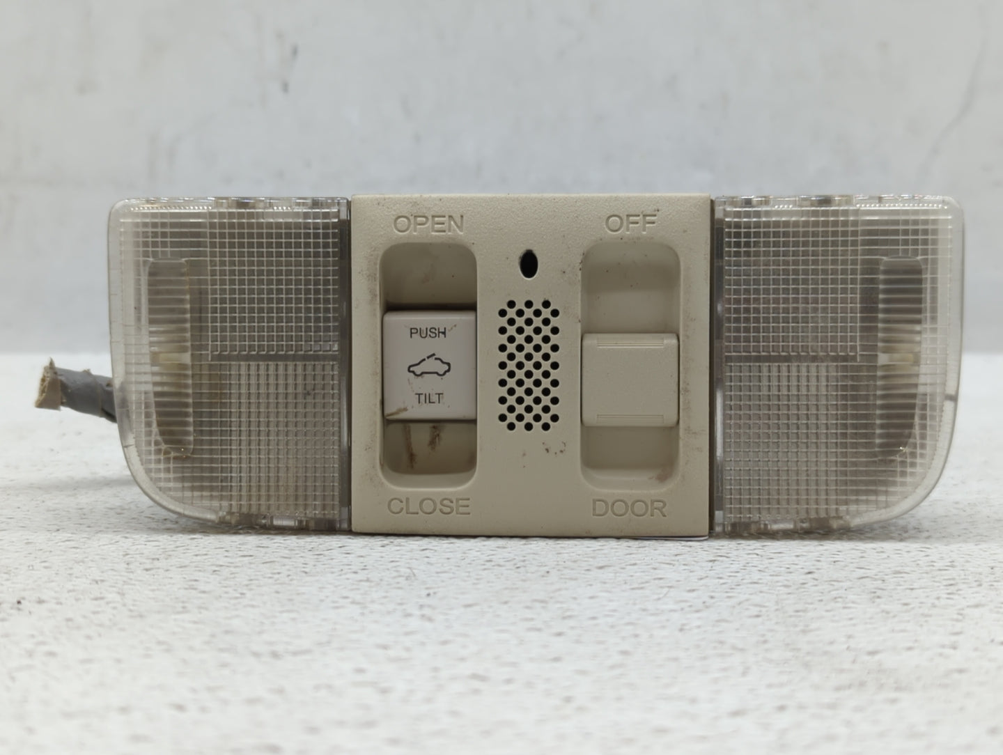 2005 Honda Pilot Overhead Roof Console - Oemusedautoparts1.com