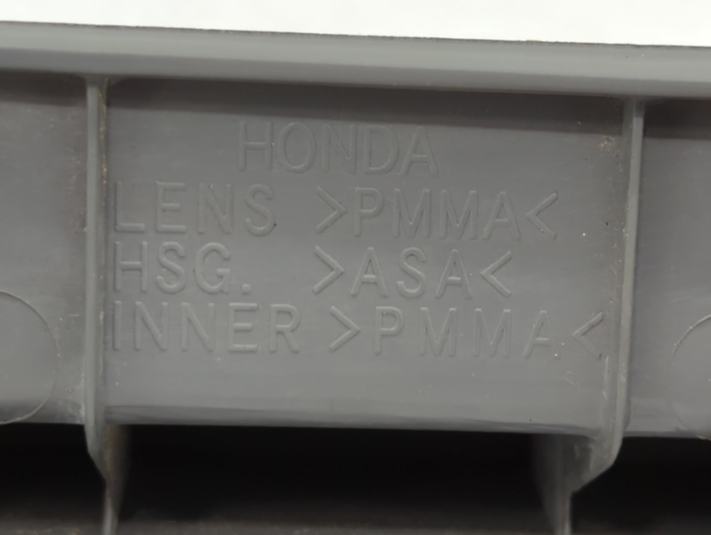 2003-2005 Honda Pilot Tail Light Assembly Driver Left OEM Fits Fits 2003 2004 2005 OEM Used Auto Parts - Oemusedautoparts1.c