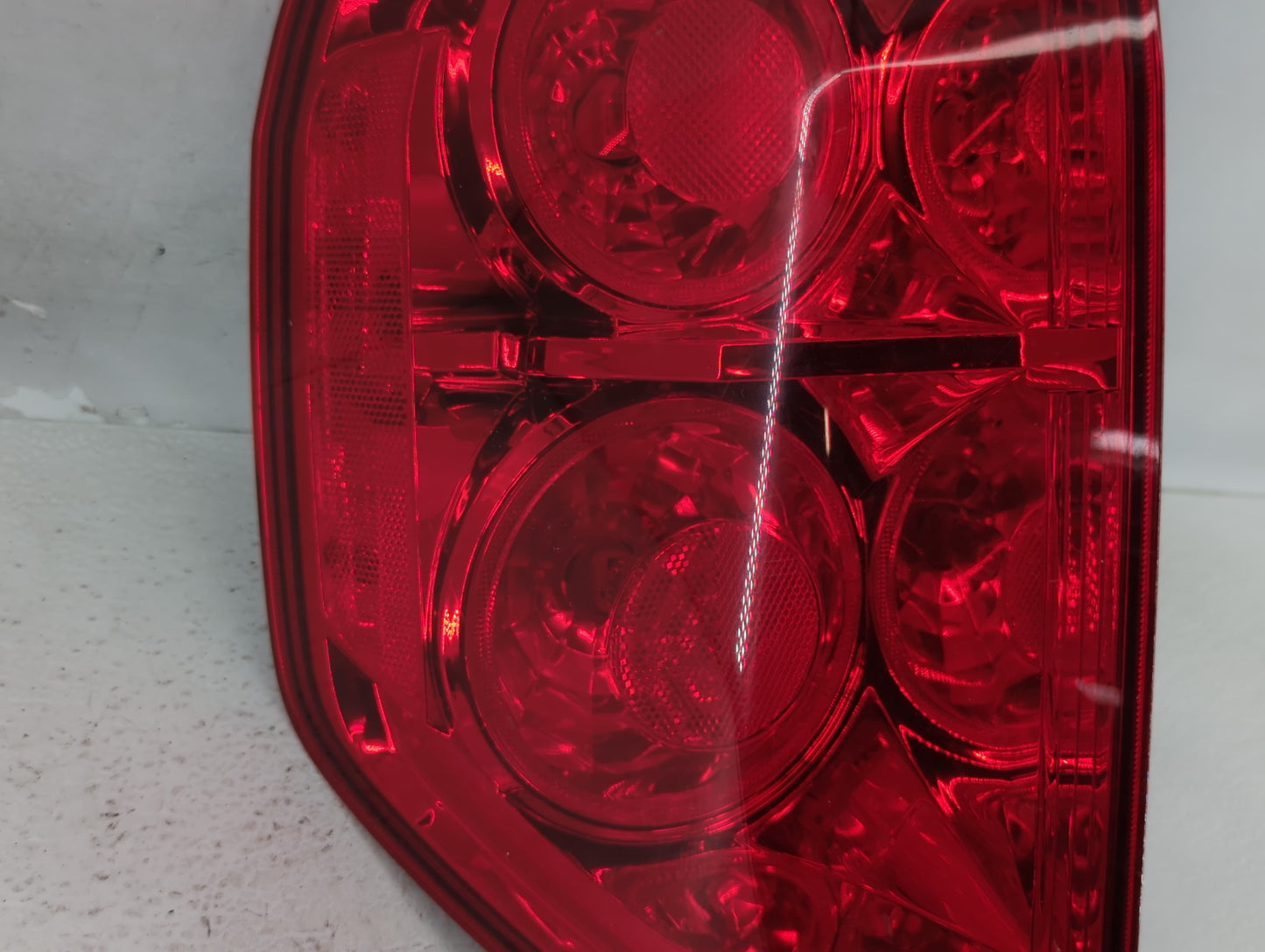 2003-2005 Honda Pilot Tail Light Assembly Passenger Right OEM Fits Fits 2003 2004 2005 OEM Used Auto Parts - Oemusedautopart