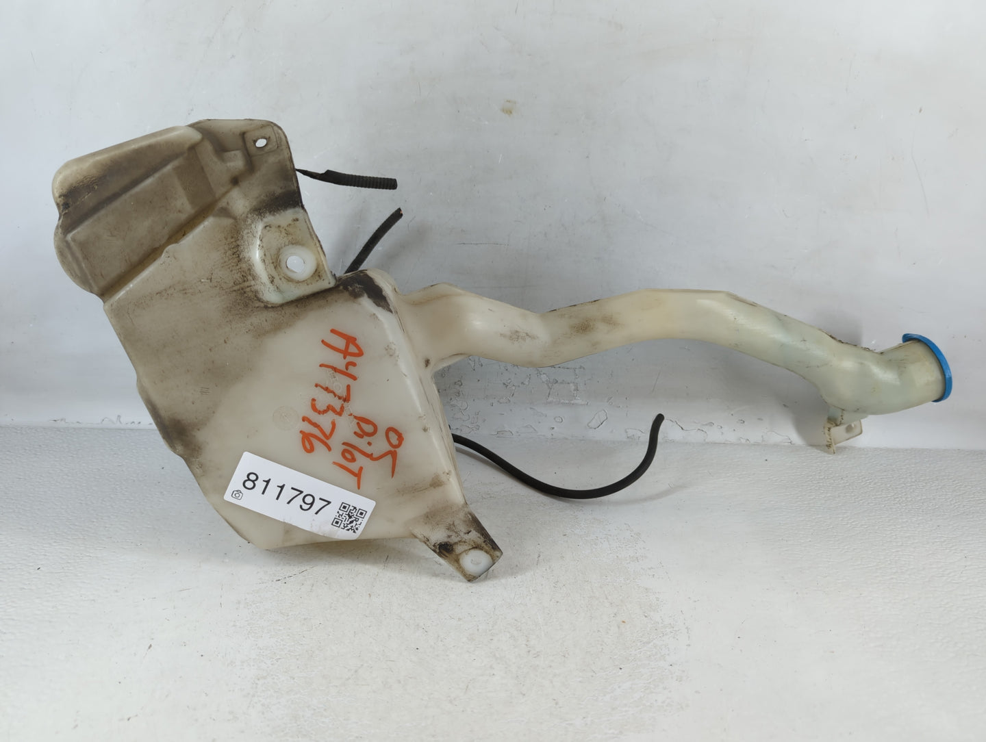 2003-2005 Honda Pilot Windshield Washer Fluid Reservoir Bottle Oem - Oemusedautoparts1.com