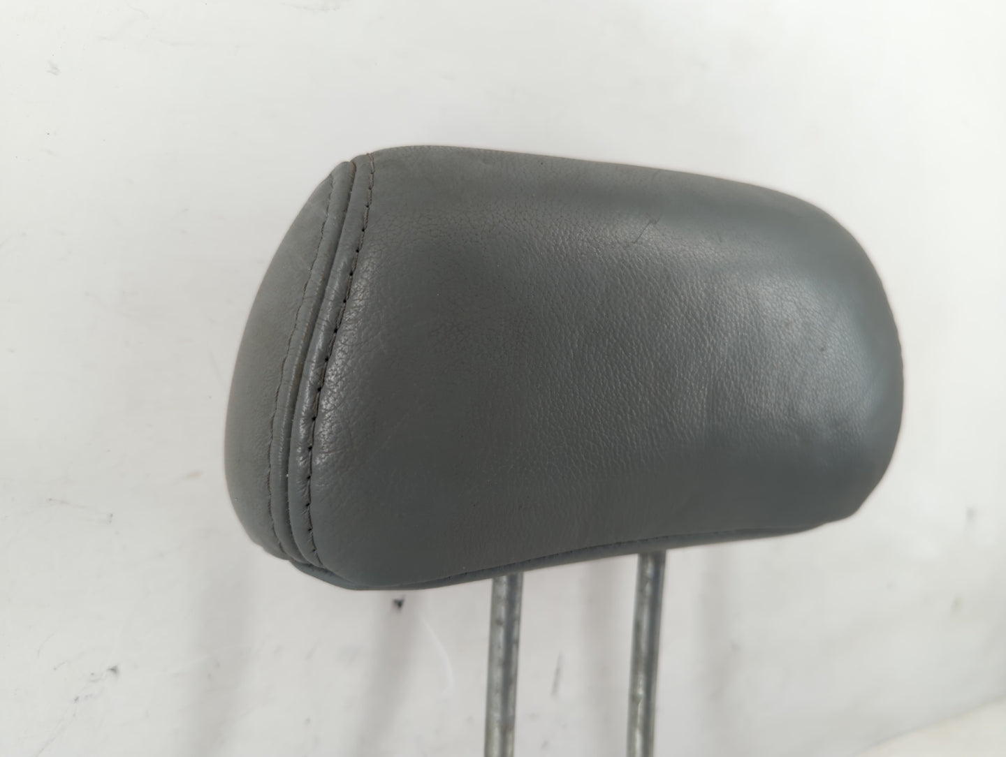 2005 Honda Pilot Headrest Head Rest Rear Center Seat Fits OEM Used Auto Parts - Oemusedautoparts1.com