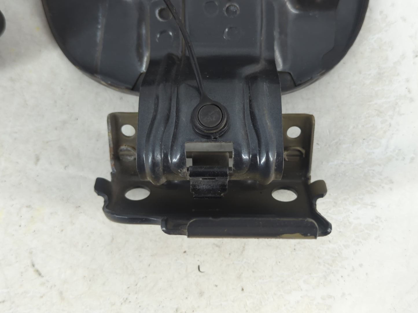 2005 Honda Pilot Fuel Tank Door Lid Gas Tank - Oemusedautoparts1.com