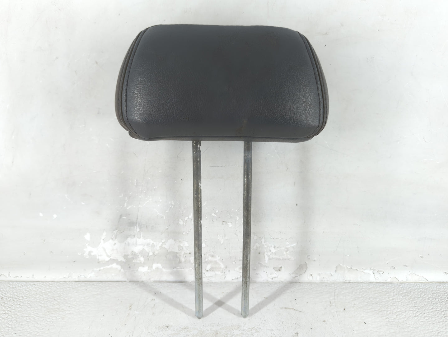 2005 Honda Pilot Headrest Head Rest Rear Seat Fits OEM Used Auto Parts - Oemusedautoparts1.com