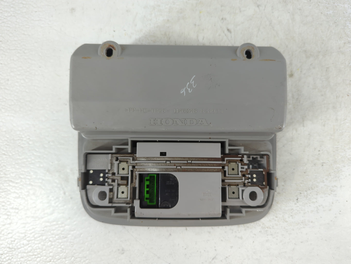 2003-2008 Honda Pilot Overhead Roof Console Interior Dome Light - Oemusedautoparts1.com