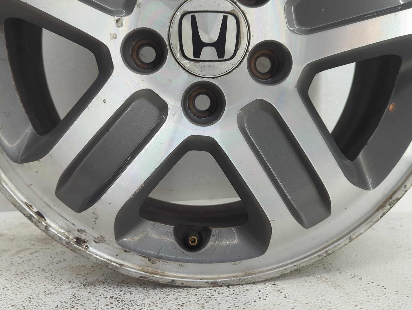 2005-2005 Honda Pilot Oem Wheel Rim 902025 - Oemusedautoparts1.com